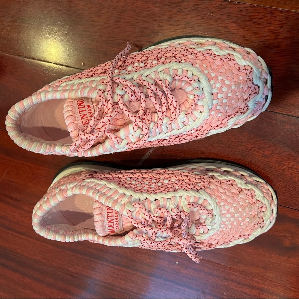 Valentino pink and white crochet sneakers size 7 uro 8